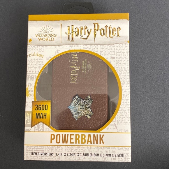 NWT Harry Potter Trunk Power-bank - Picture 1 of 5